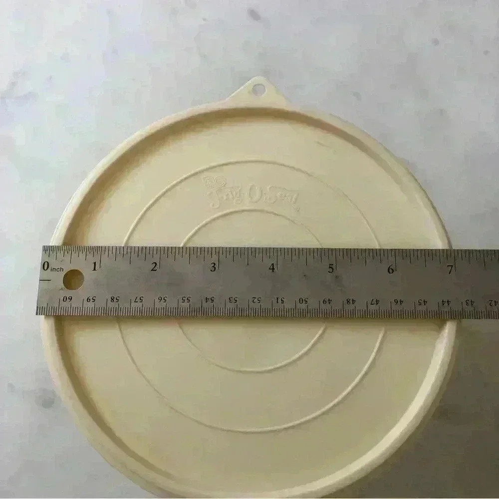 Vintage Tupperware bowl 235-29 in  yellow with Frig-o-Seal replacement lid - Picture 9 of 9